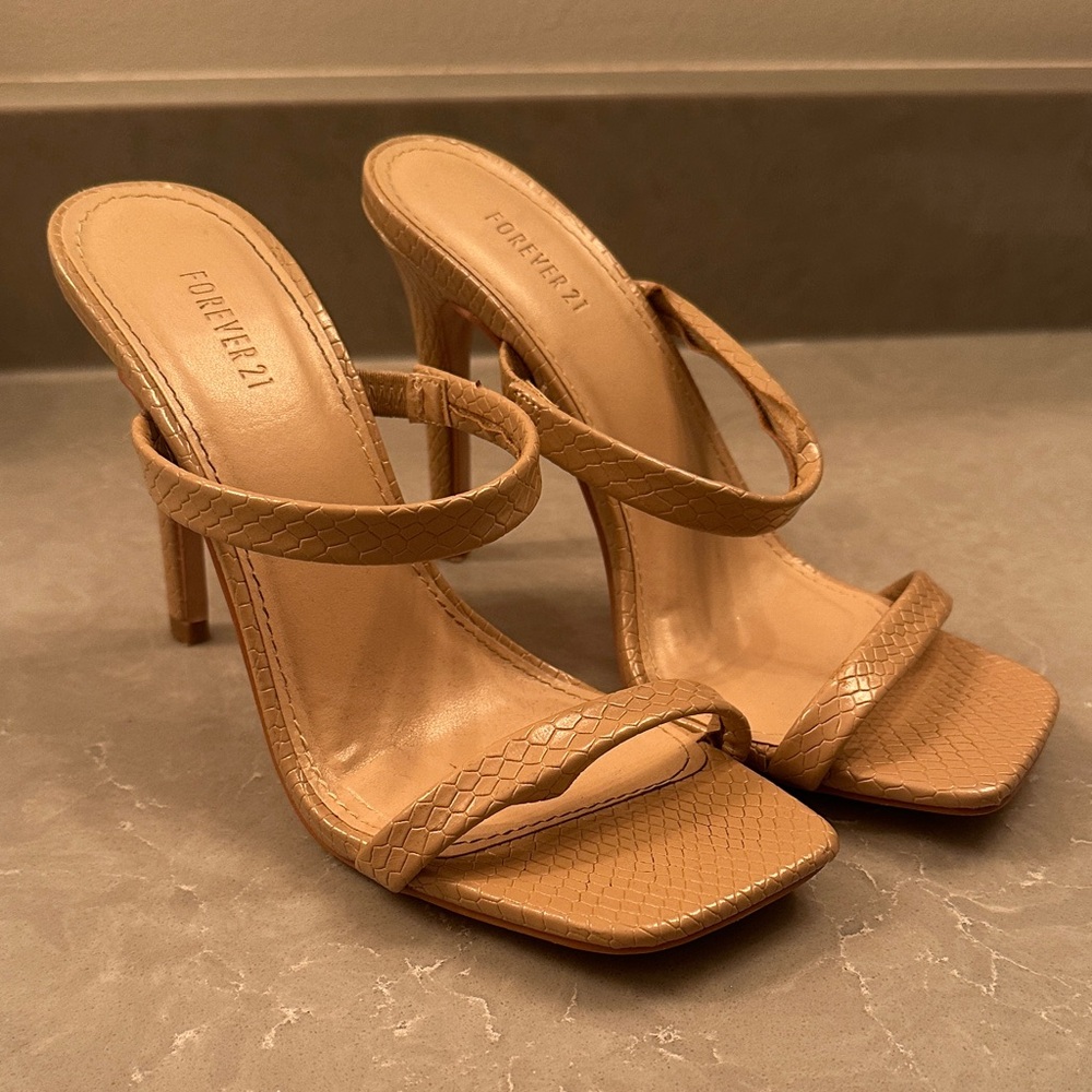 Forever 21 Beige Textured Heels